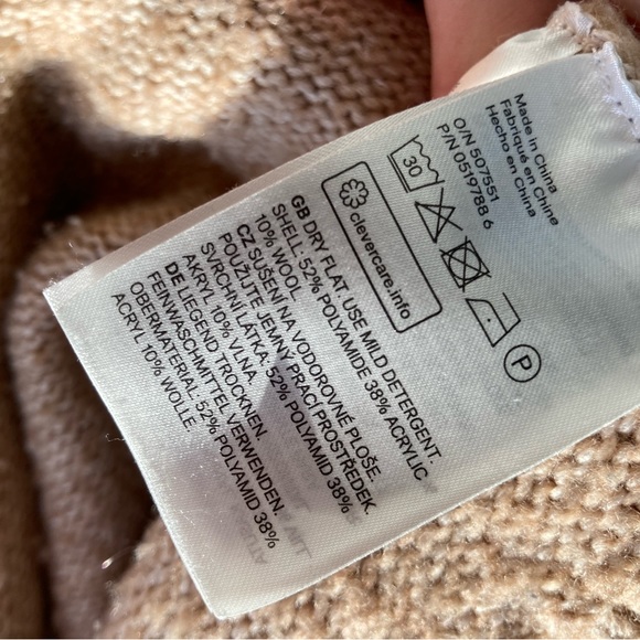 H&M Wool Turtleneck Sweater Size L - Picture 5 of 7